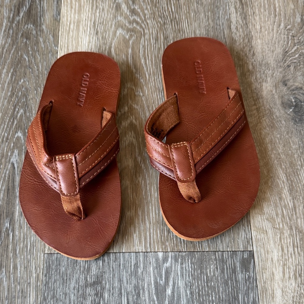 Old Navy Brown Flip Flops